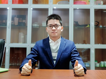 寶捷二板大型注塑機(jī) 蓄力已久 強(qiáng)勢(shì)來襲