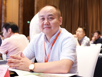 上海嘉好：引領(lǐng)地板擠出新潮流